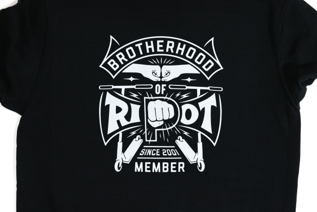 Džemperis ar kapuci Brotherhood