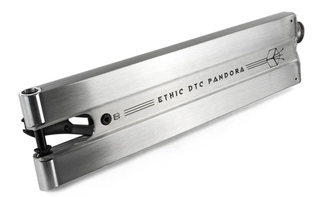 Ethic Pandora deck 520mm with Brotherhood Logo