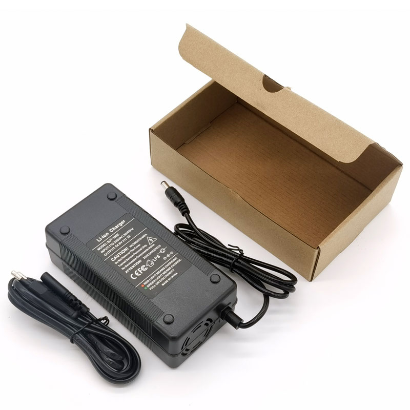 Electric scooter charger for 48V battery with DC connector (3A)