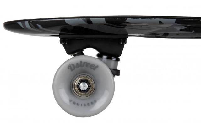 D Street 23" dēlis